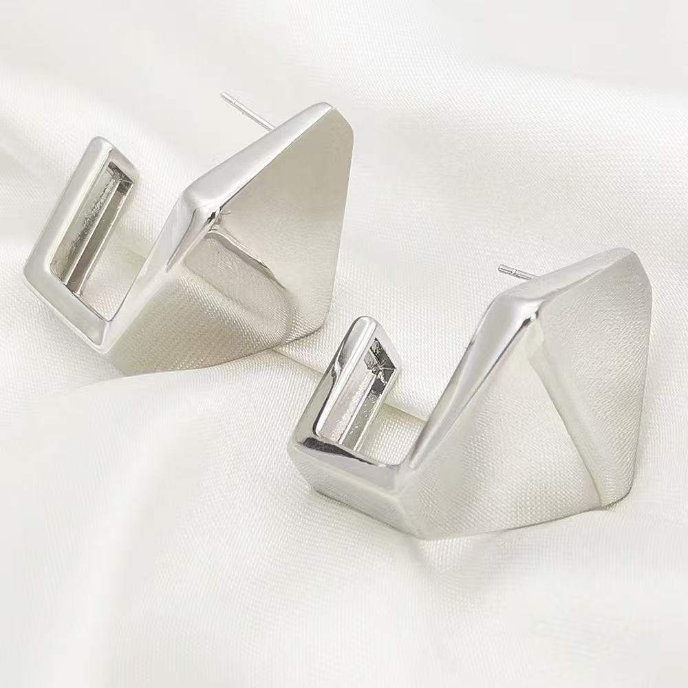 Brass electroplated 24k real gold geometric diamond earrings