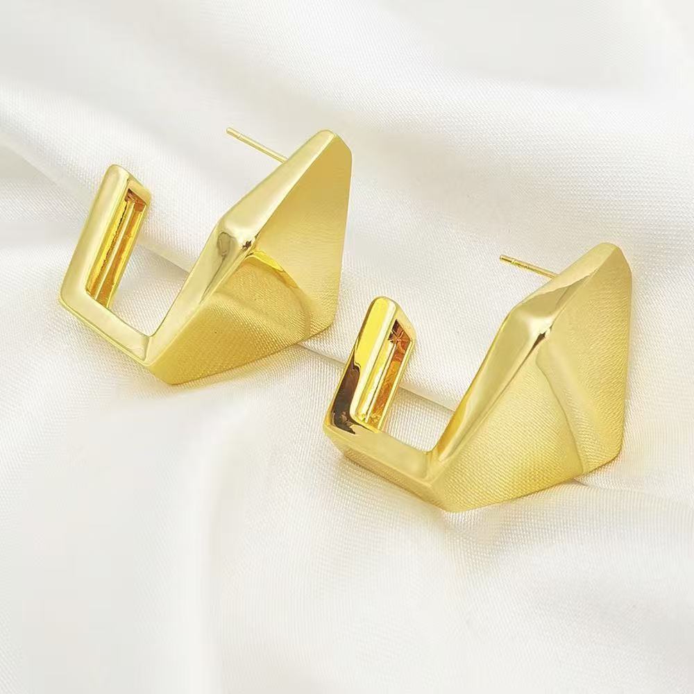 Brass electroplated 24k real gold geometric diamond earrings