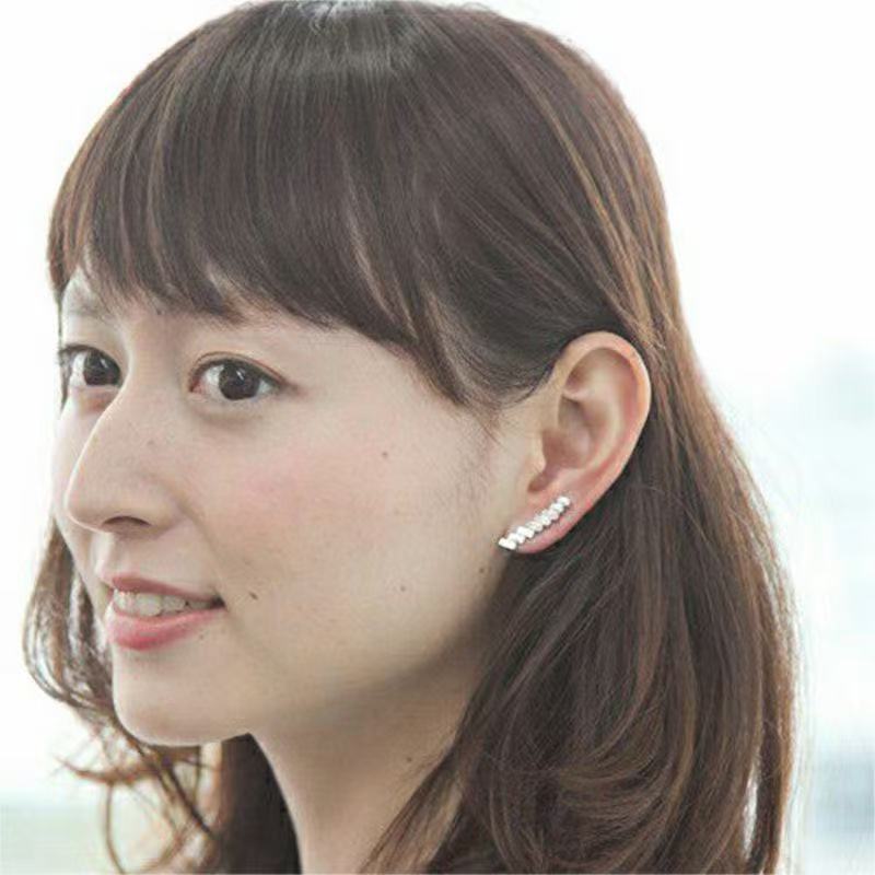 High-Quality 24K Gold-Plated Ear Cuff with AAA Zircon