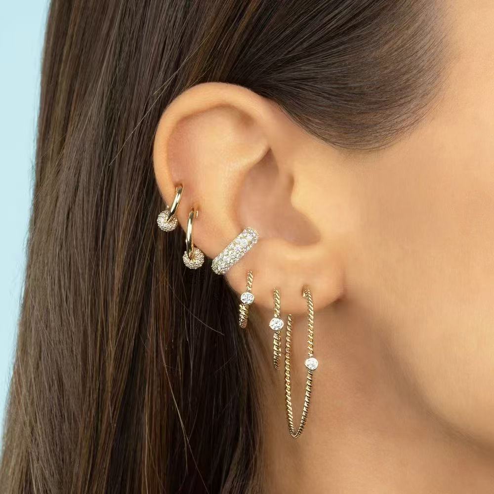 Brass electroplated 24k real gold U-shaped earrings inlaid with AAA zircon