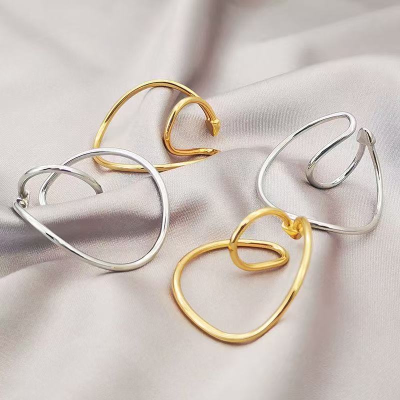 Twisted Line European & American Ear Bone Clamp: 24K Gold Plated Brass