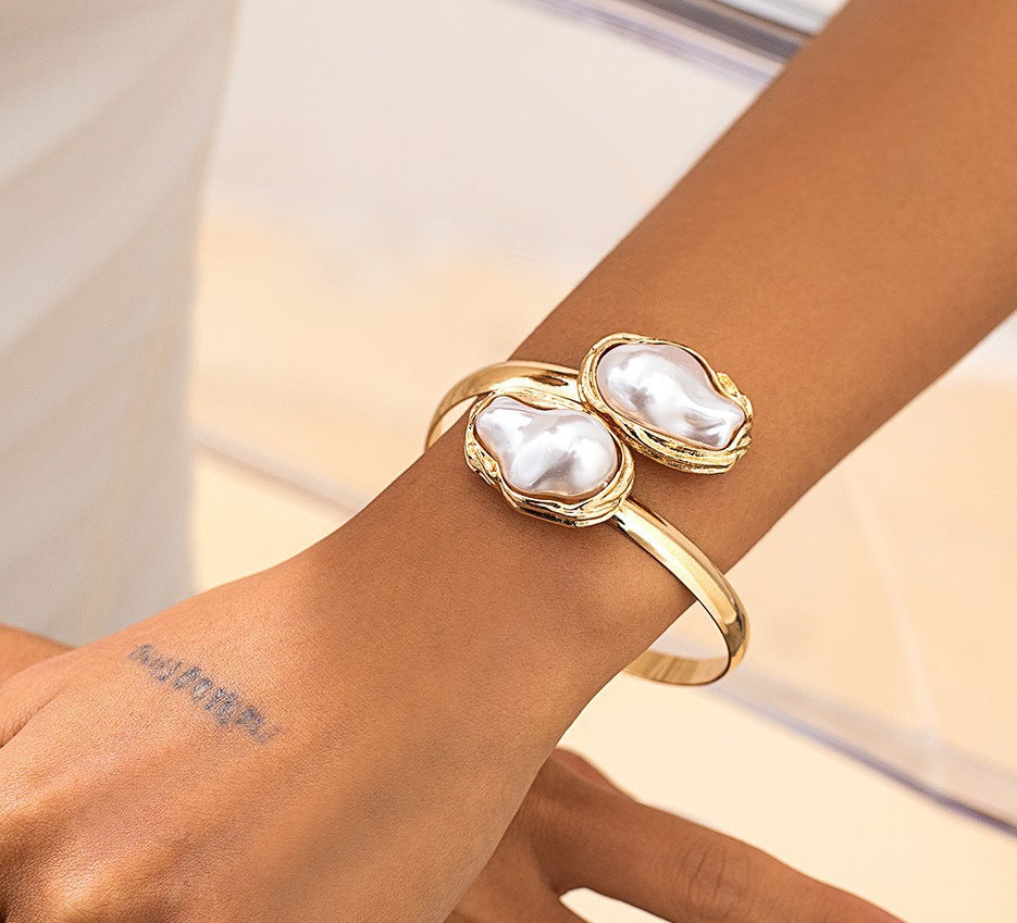 Vintage Baroque Pearl Open Bangle